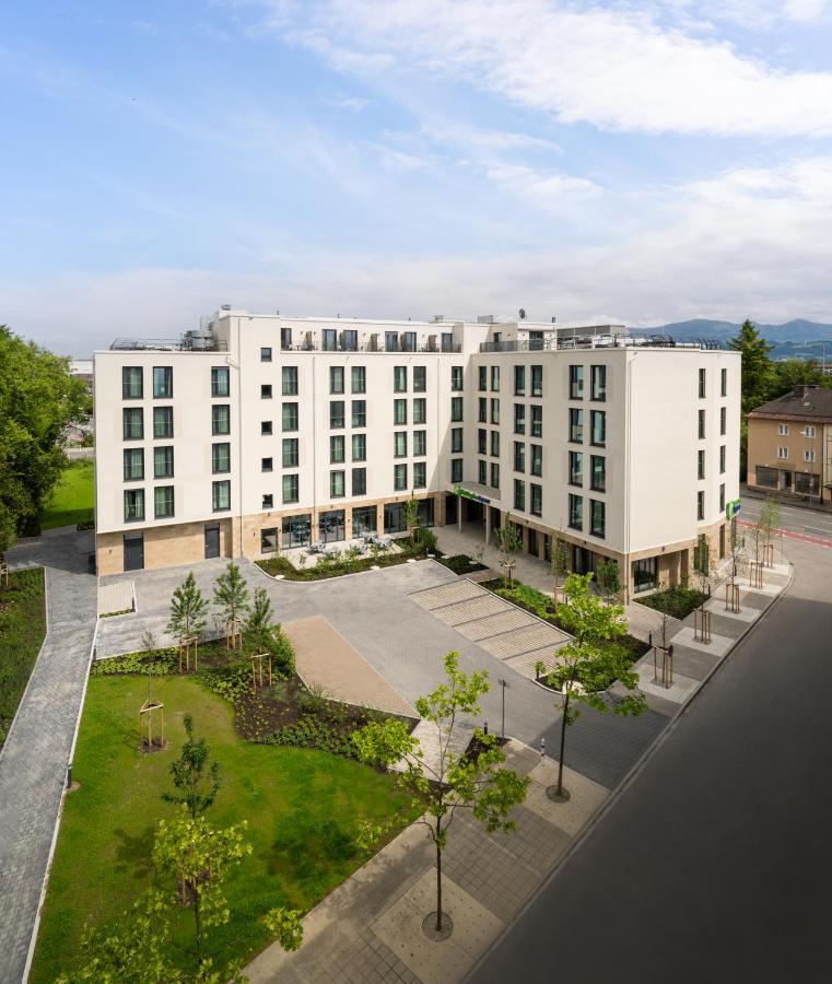 Holiday Inn Express - Rosenheim By Ihg Bagian luar foto