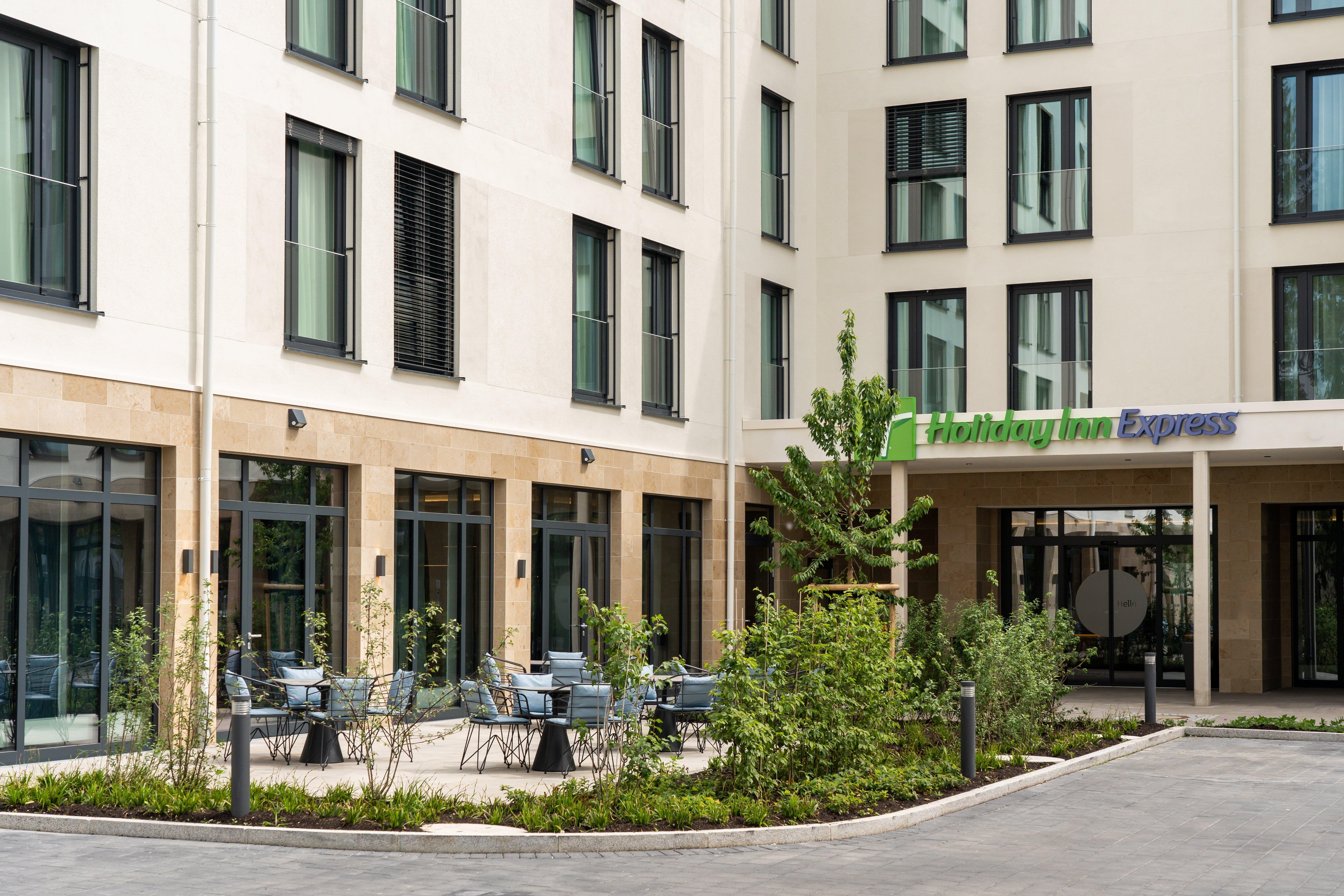 Holiday Inn Express - Rosenheim By Ihg Bagian luar foto