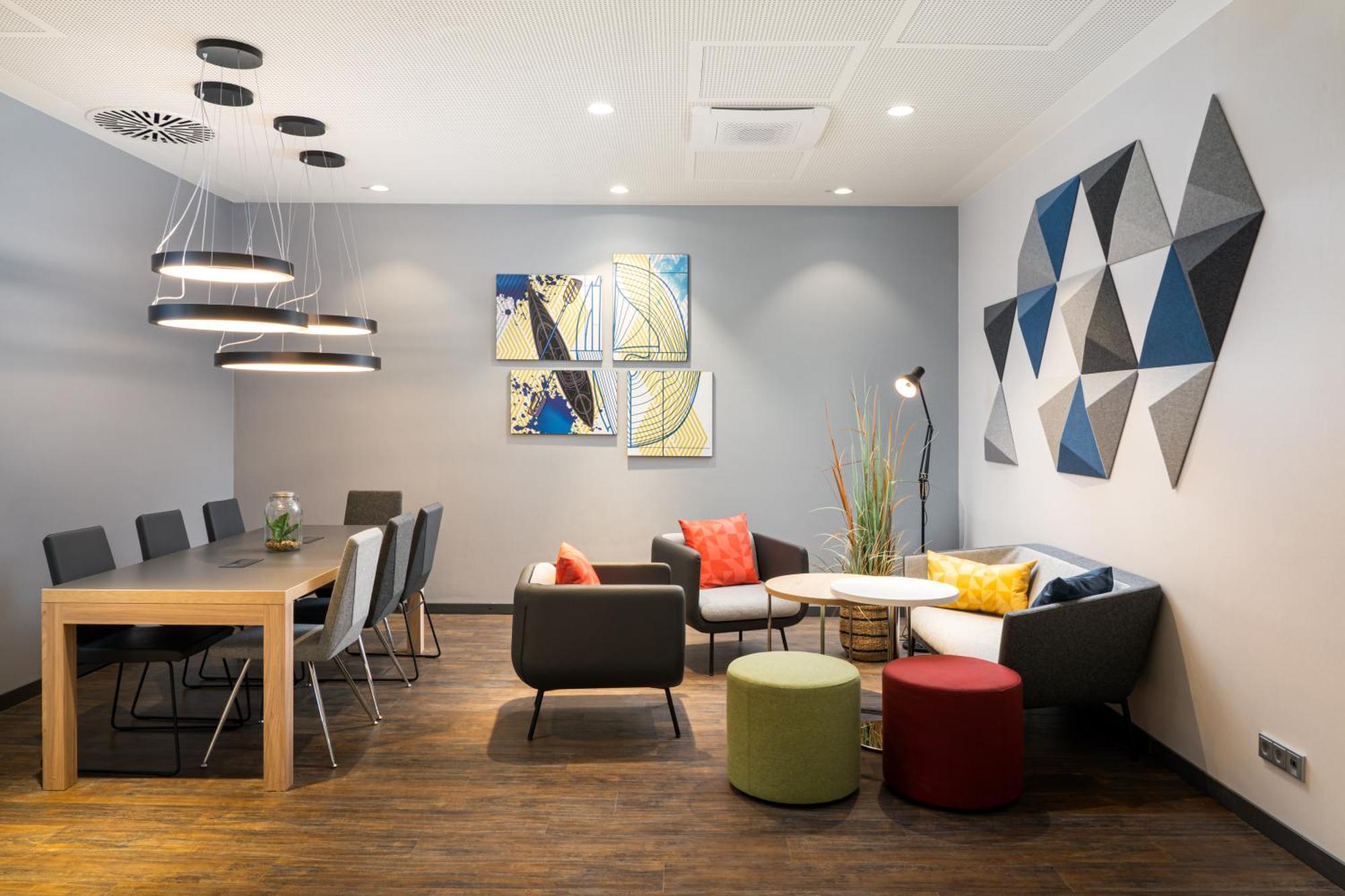 Holiday Inn Express - Rosenheim By Ihg Bagian luar foto