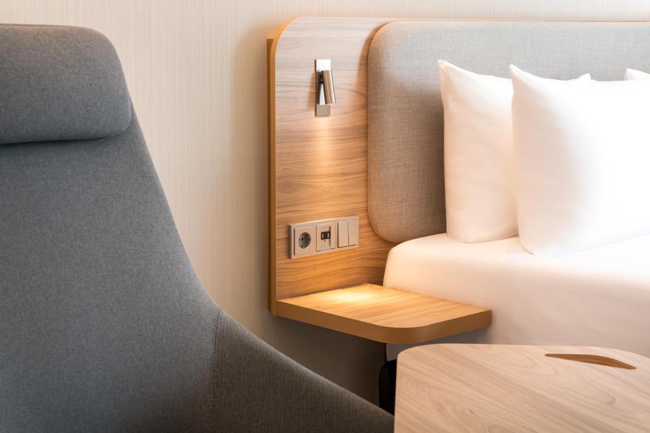 Holiday Inn Express - Rosenheim By Ihg Bagian luar foto
