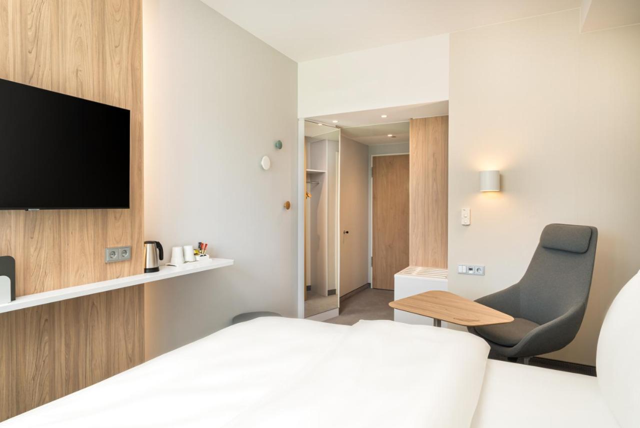 Holiday Inn Express - Rosenheim By Ihg Bagian luar foto